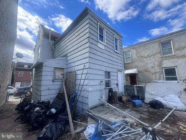 1353 Sellers St Property Photo 6