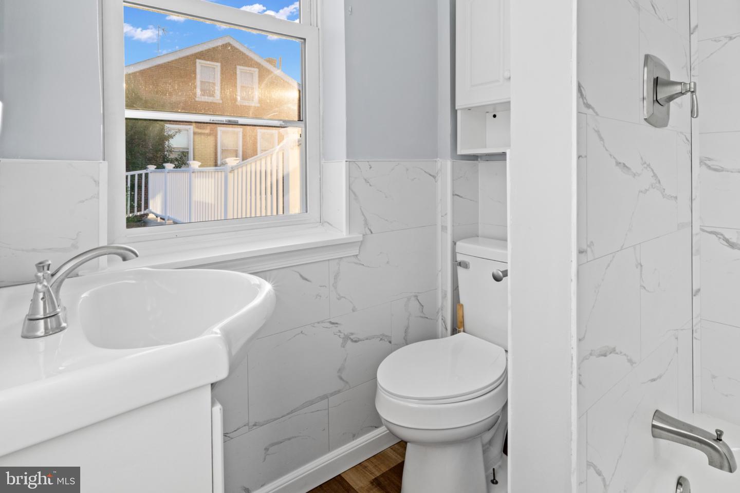 2724 Ash St Property Photo 13