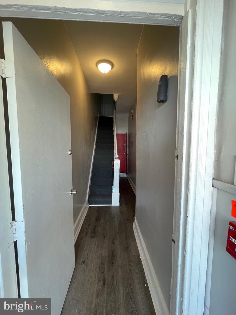 2448 W Montgomery Ave Property Photo 2