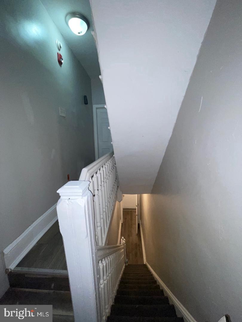 2448 W Montgomery Ave Property Photo 5