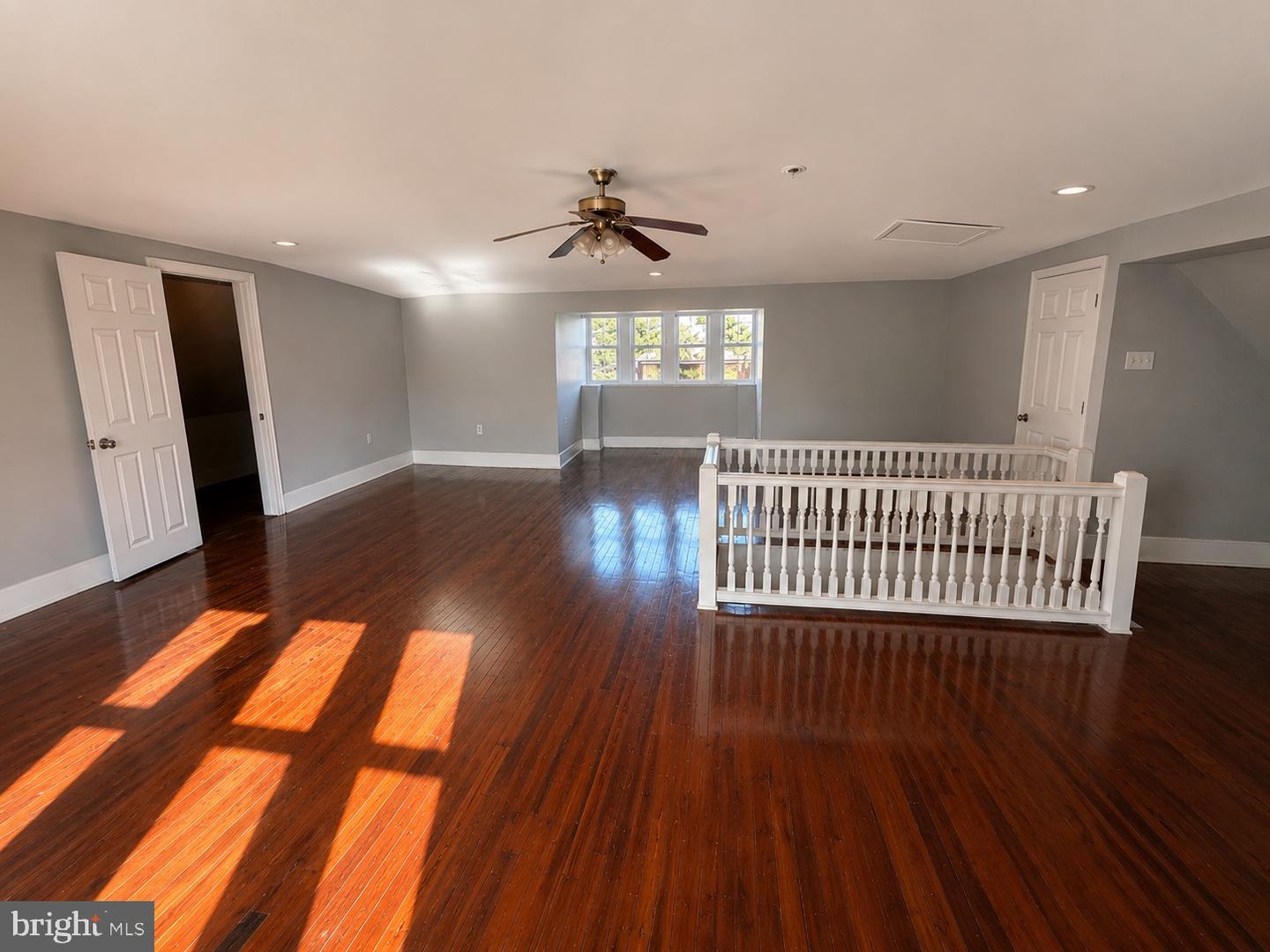 5149 Camac St Property Photo 3