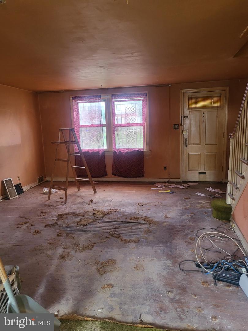 8242 Michener Ave Property Photo 3