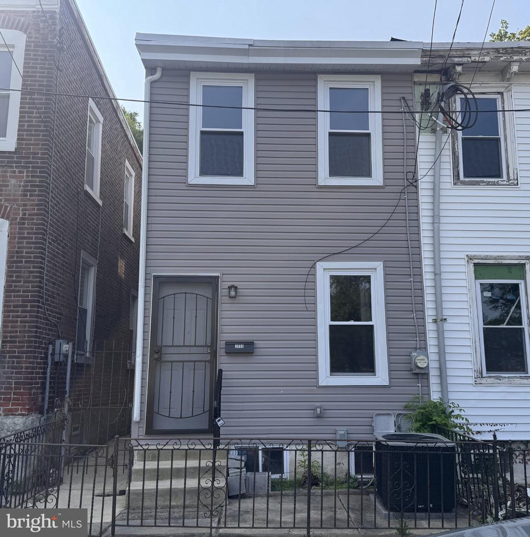2056 E Haines St Property Photo 1