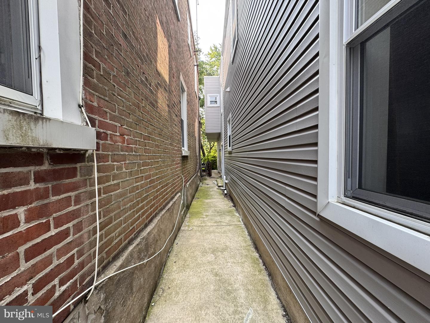 2056 E Haines St Property Photo 42