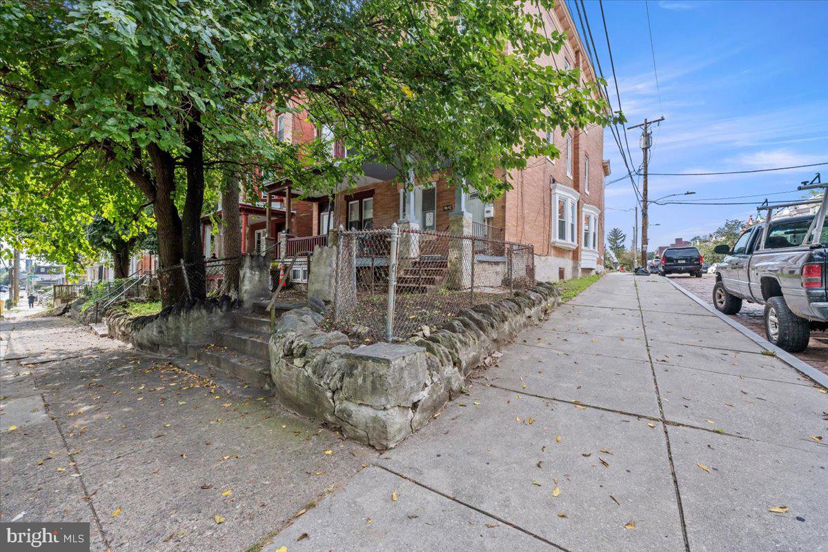 4642 Greene St Property Photo 13