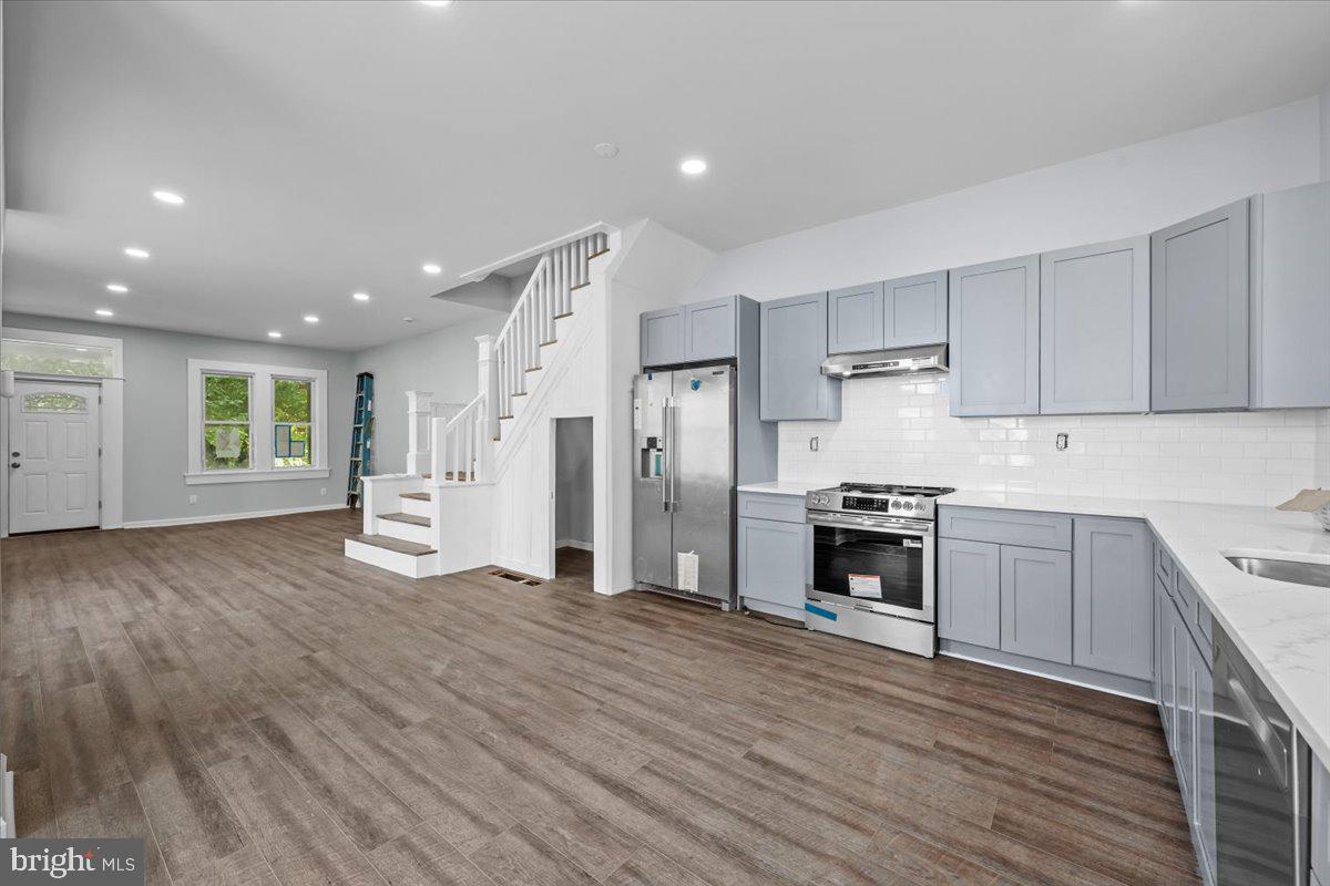 4642 Greene St Property Photo 14