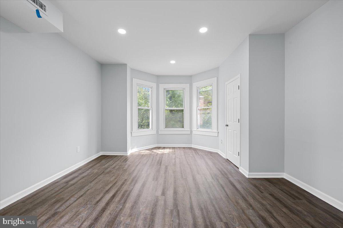4642 Greene St Property Photo 28