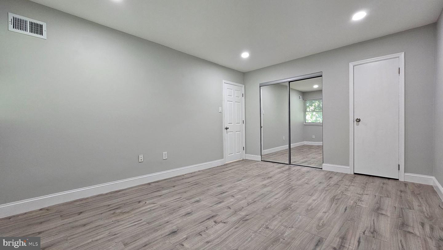 3850 Woodhaven #607 Property Photo 9