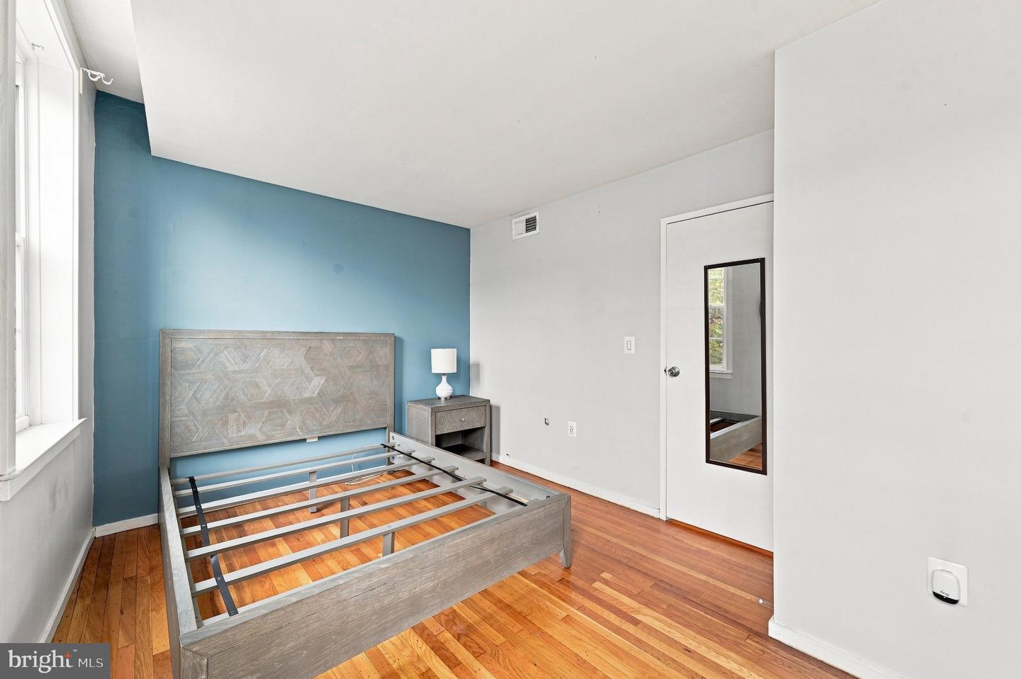 326 Queen St #3 Property Photo 10