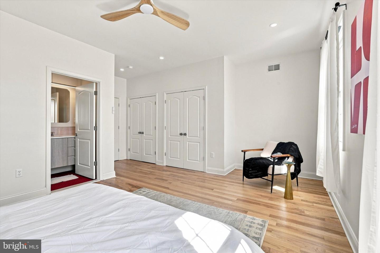 1710 Montrose St Property Photo 16