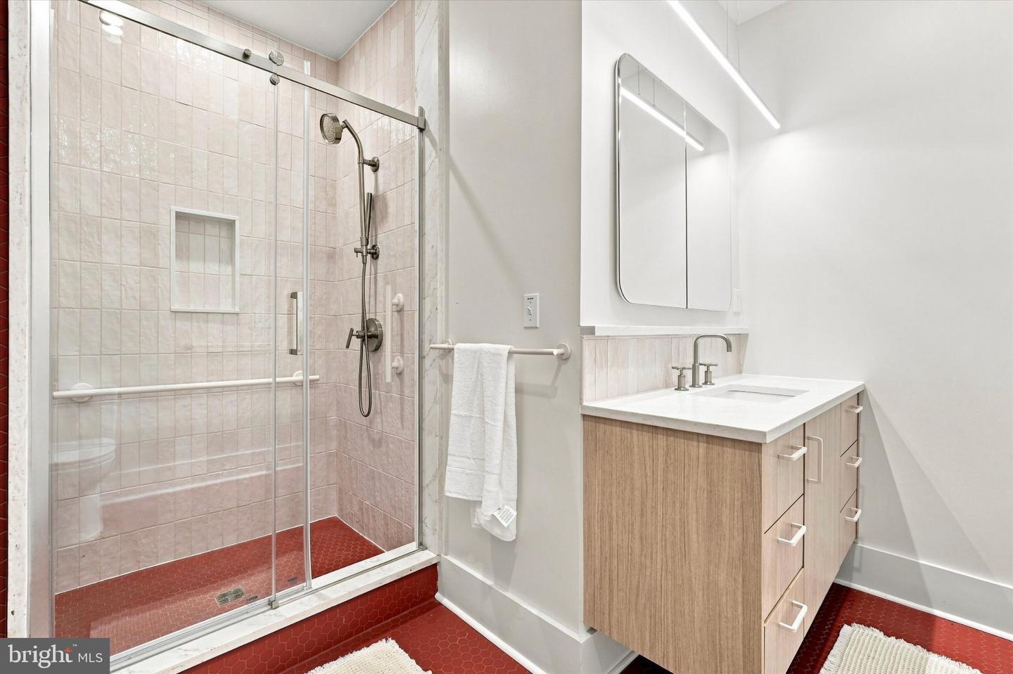 1710 Montrose St Property Photo 19