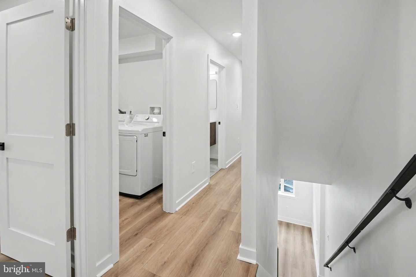 1513 E Hewson St Property Photo 11