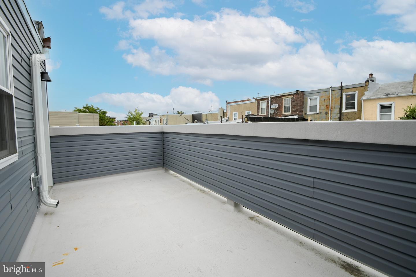 1513 E Hewson St Property Photo 31