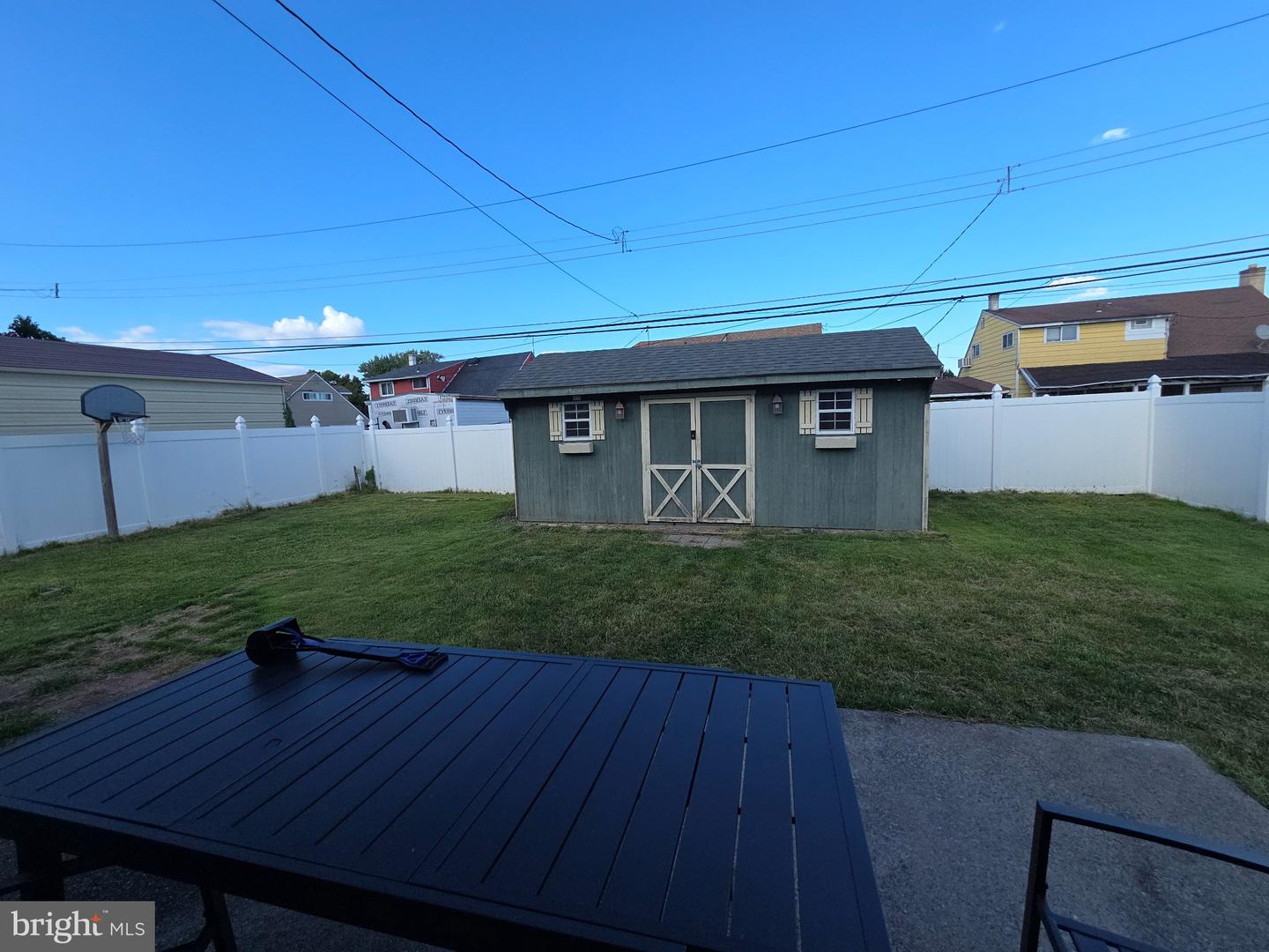 2863 Nautilus Rd Property Photo 2