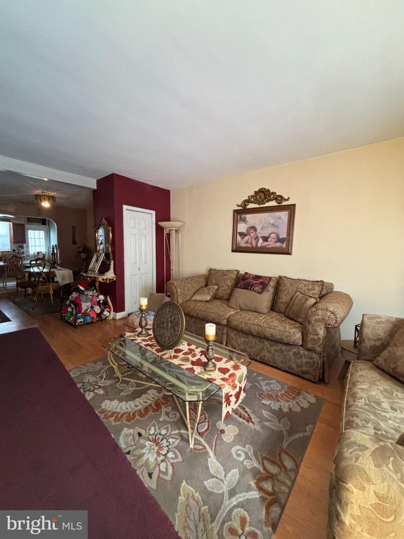 2841 S Camac St Property Photo 2