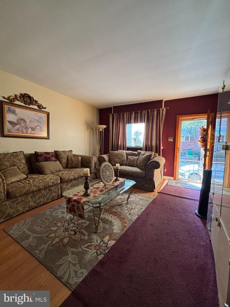 2841 S Camac St Property Photo 3