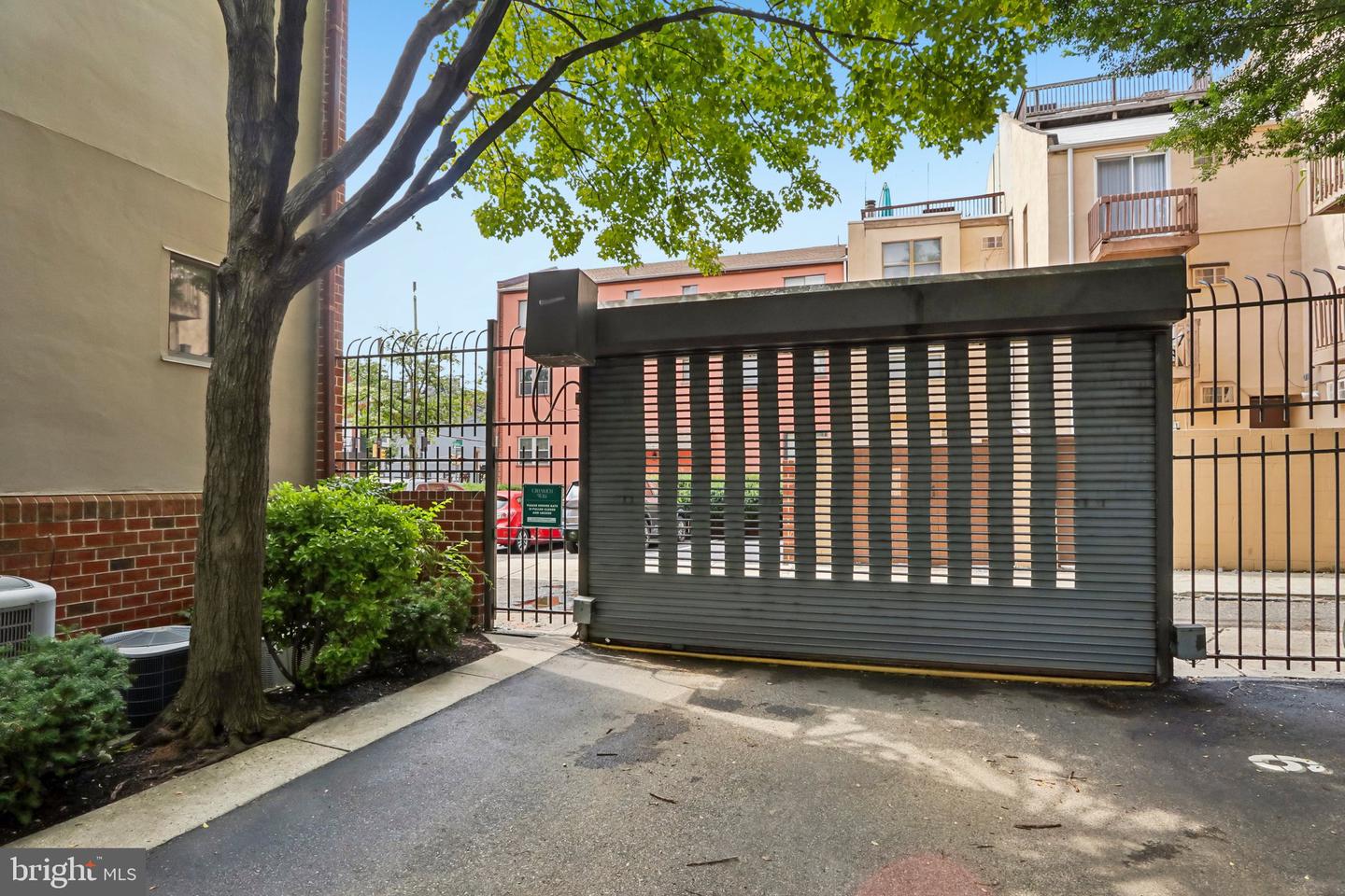 1109 South St #c Property Photo 36
