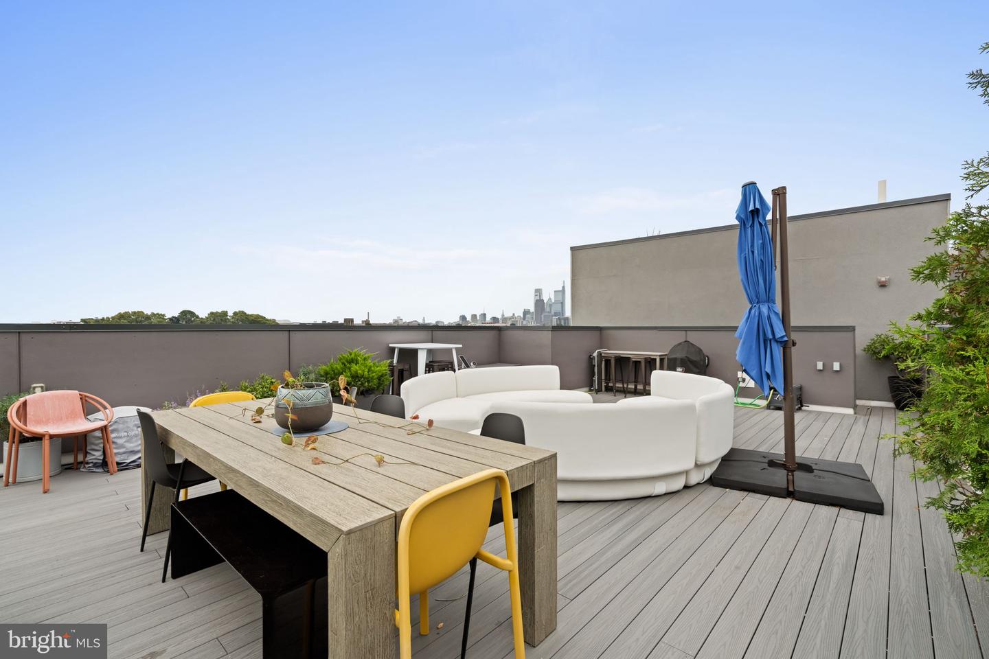 1501 N 31st St #ph15 Property Photo 4