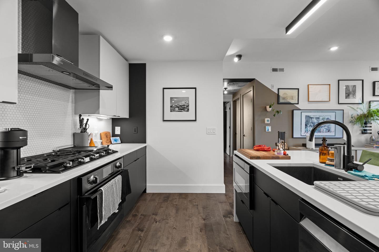1501 N 31st St #ph15 Property Photo 12
