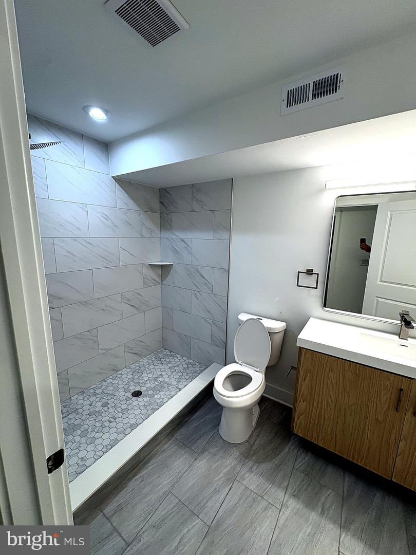 2524 Cecil B Moore Ave #1 Property Photo 19
