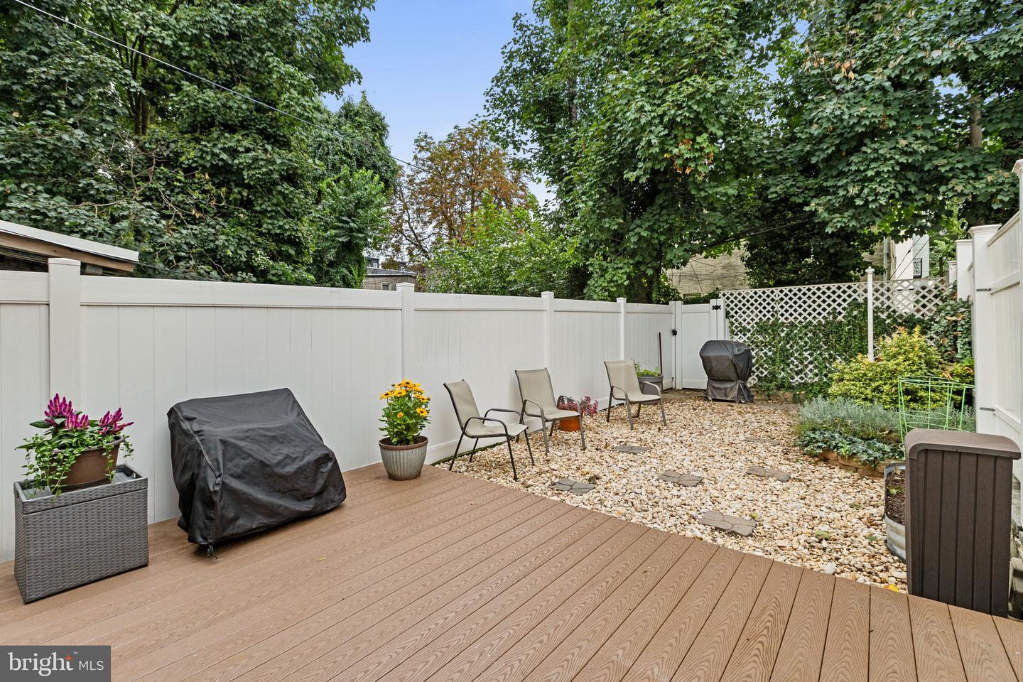 133 E Hortter St Property Photo 23