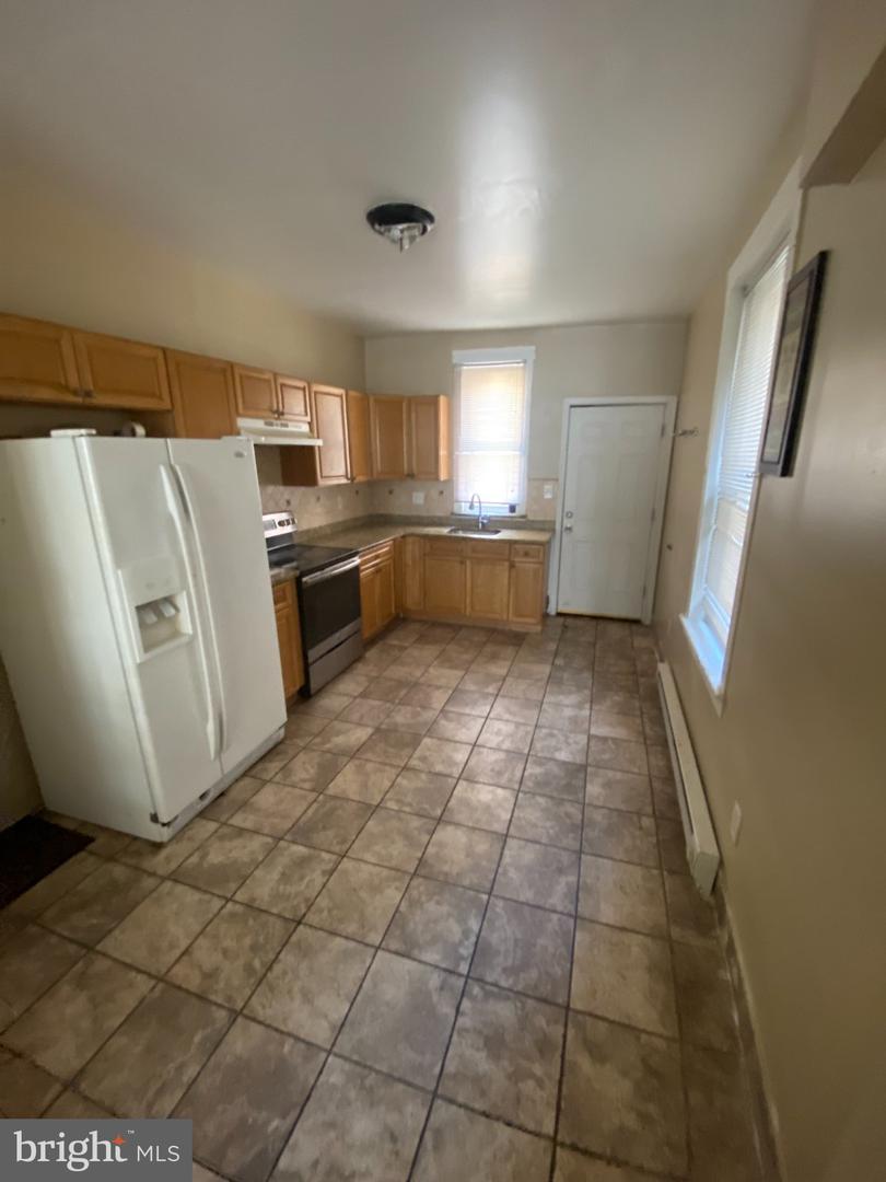 2956 Weikel St Property Photo 10