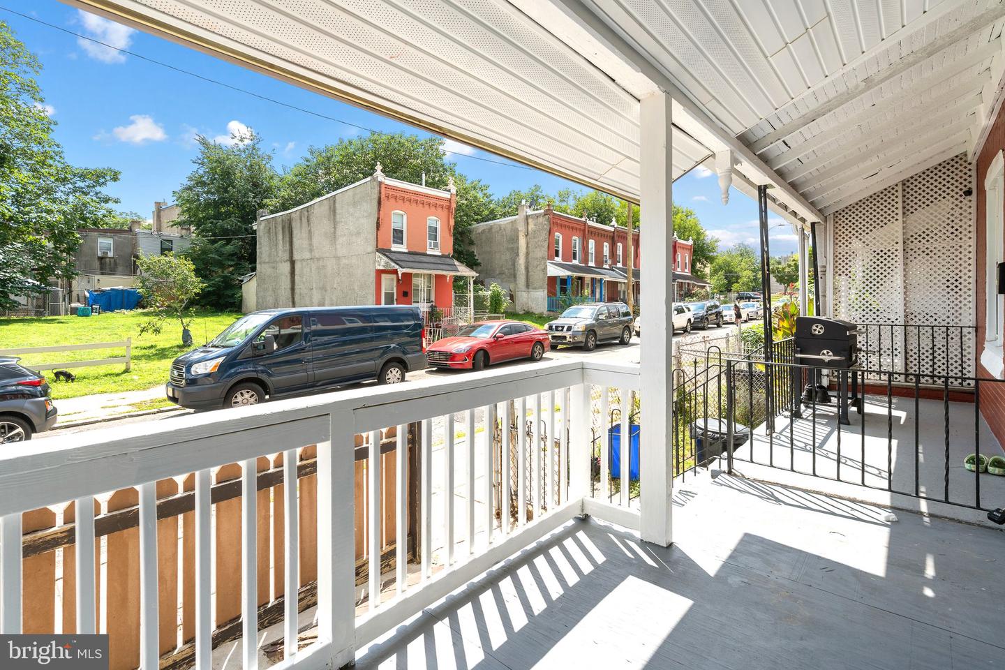 3841 Folsom St Property Photo 3