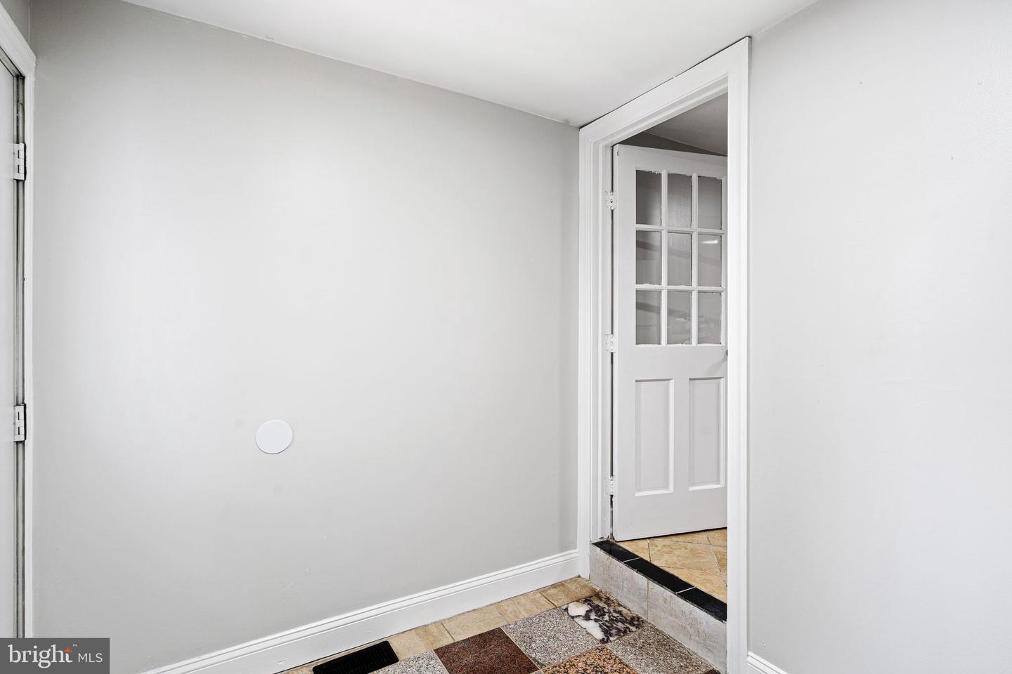 3841 Folsom St Property Photo 5