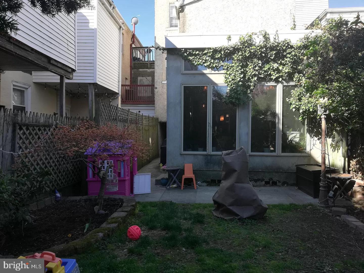 1107 E Palmer St Property Photo 23