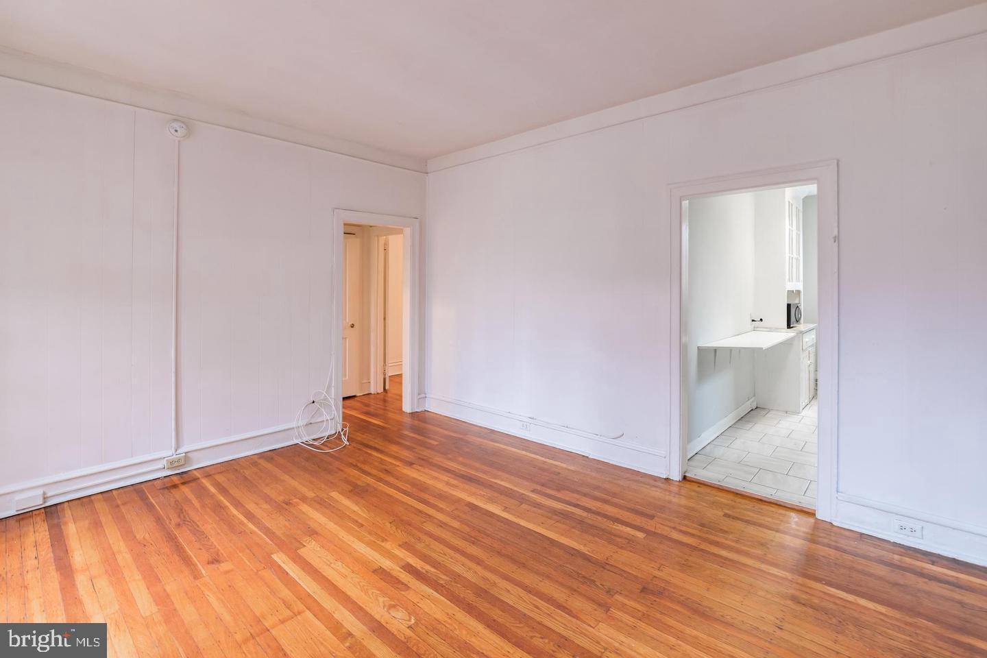 2115 N 63rd St #unit 2f Property Photo 4