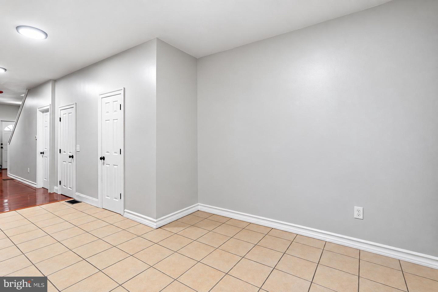 3845 Folsom St Property Photo 7