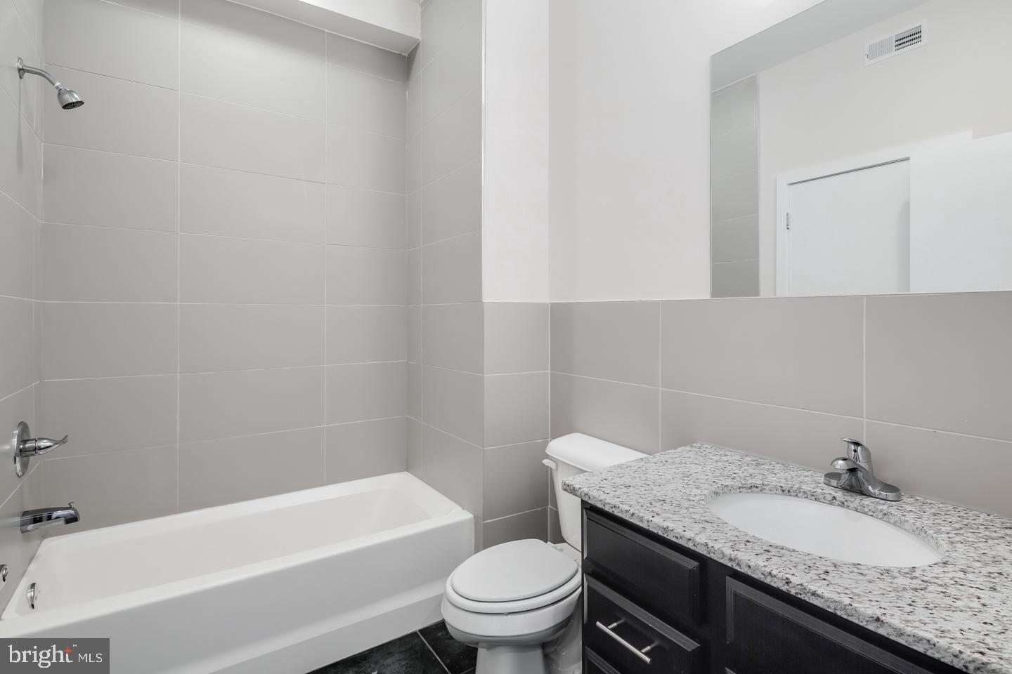 514 South St #unit 208 Property Photo 4