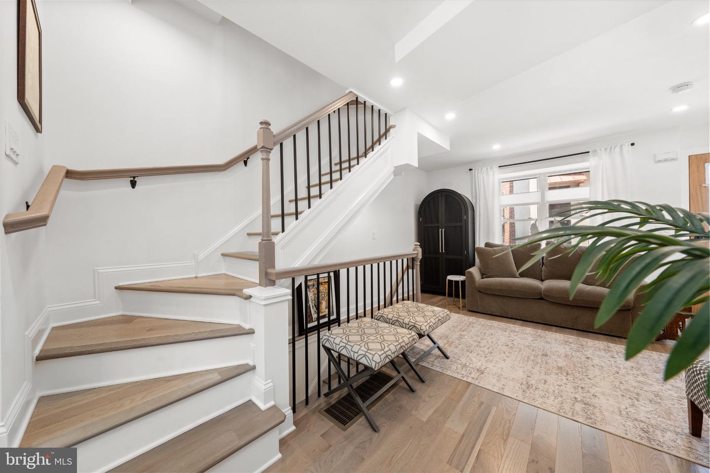 500 Clymer St Property Photo 11