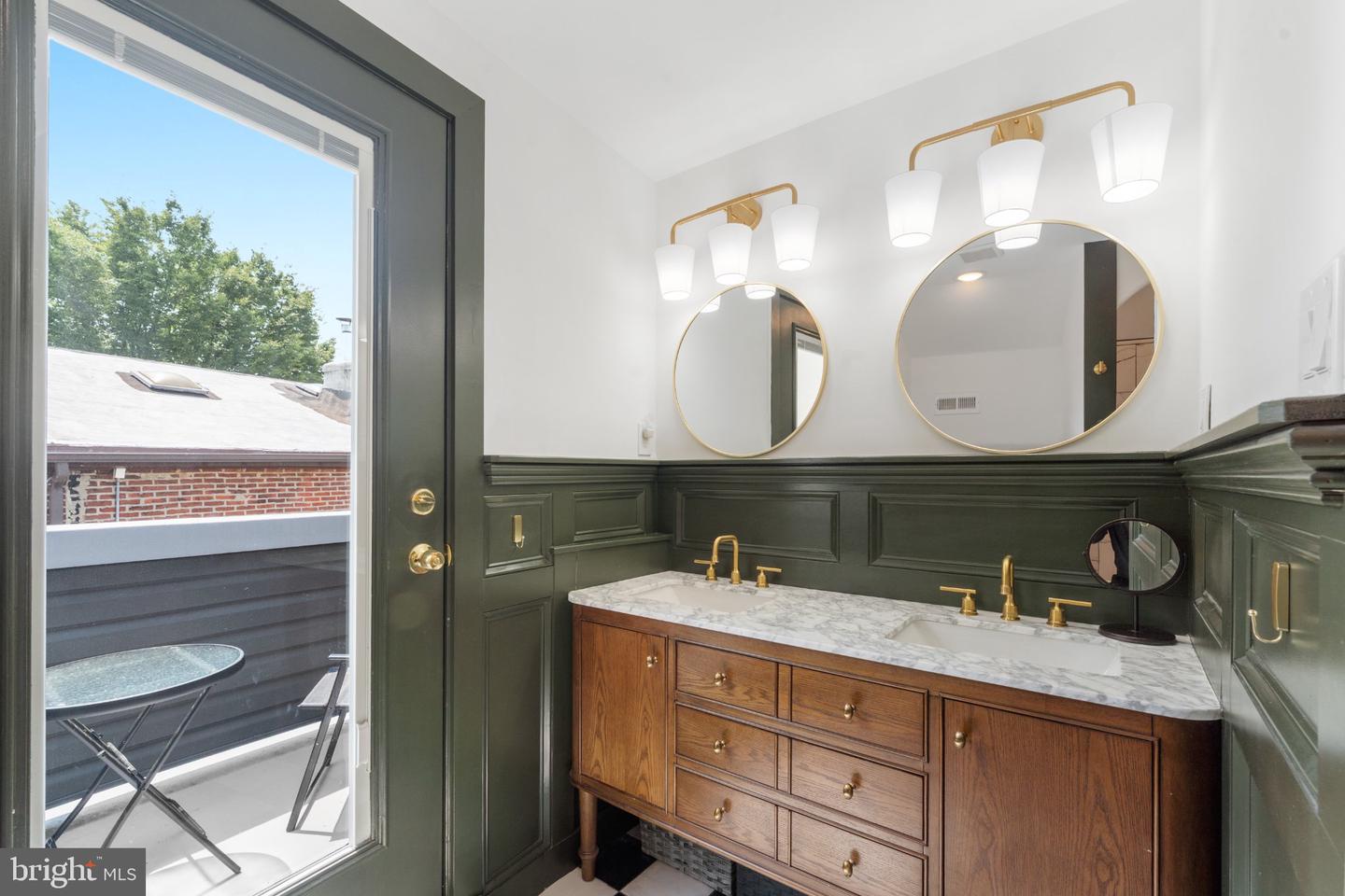 500 Clymer St Property Photo 16