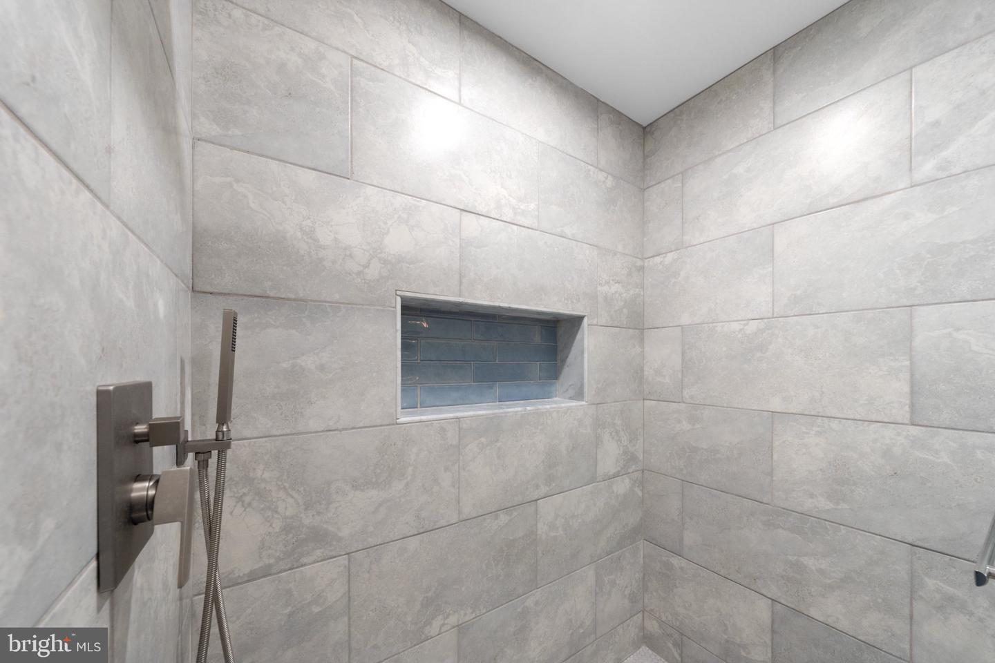 500 Clymer St Property Photo 27