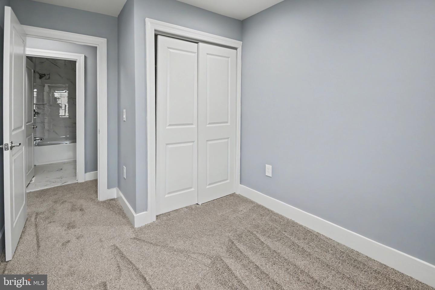 8211 Buist Ave Property Photo 19