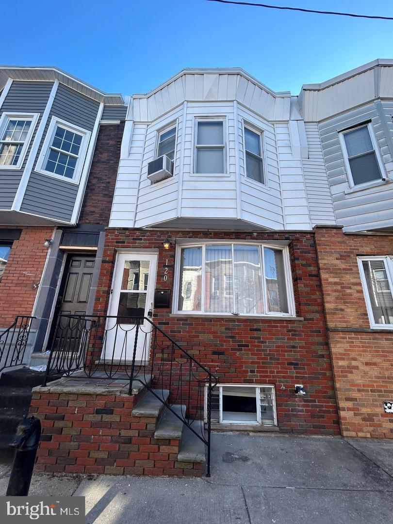 120 Tree St Property Photo 1