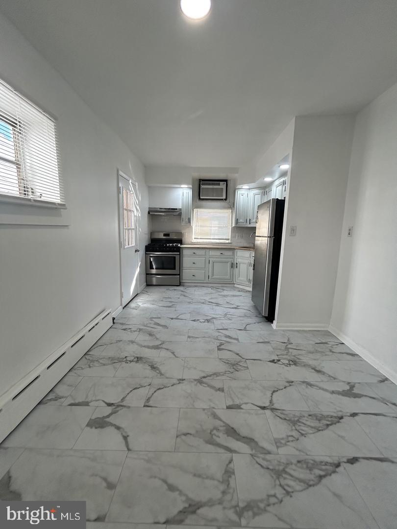 120 Tree St Property Photo 7