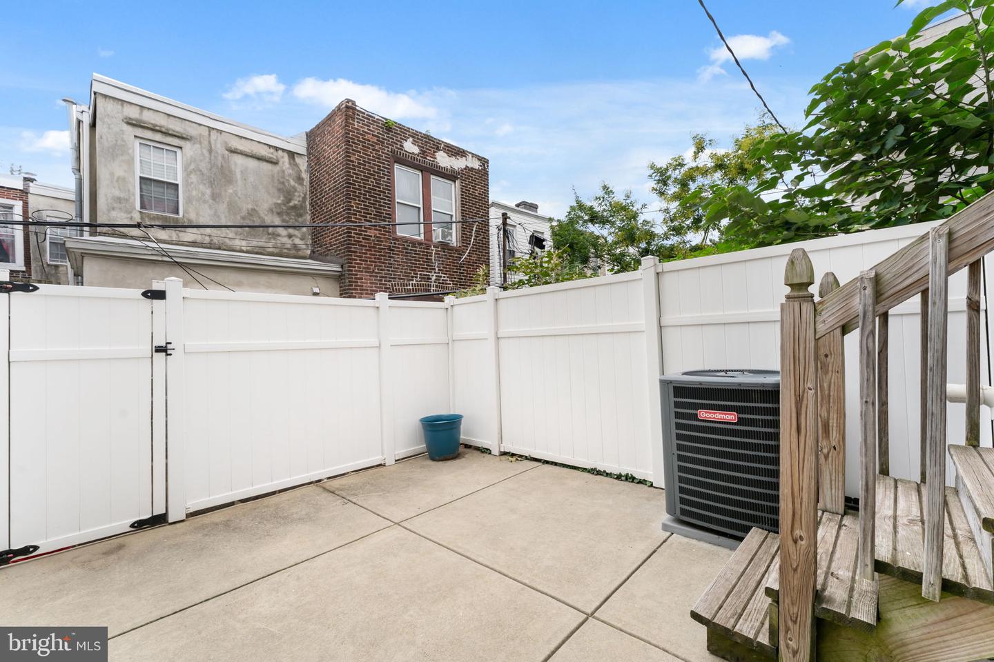 2226 Cross St Property Photo 12