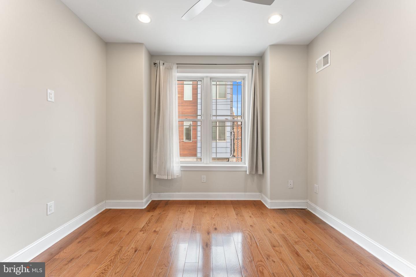 2226 Cross St Property Photo 17