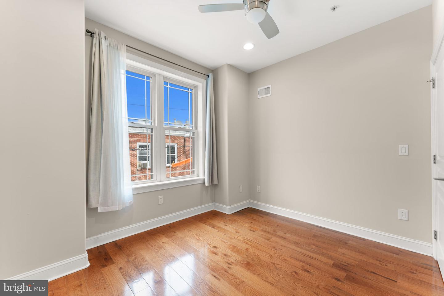 2226 Cross St Property Photo 18