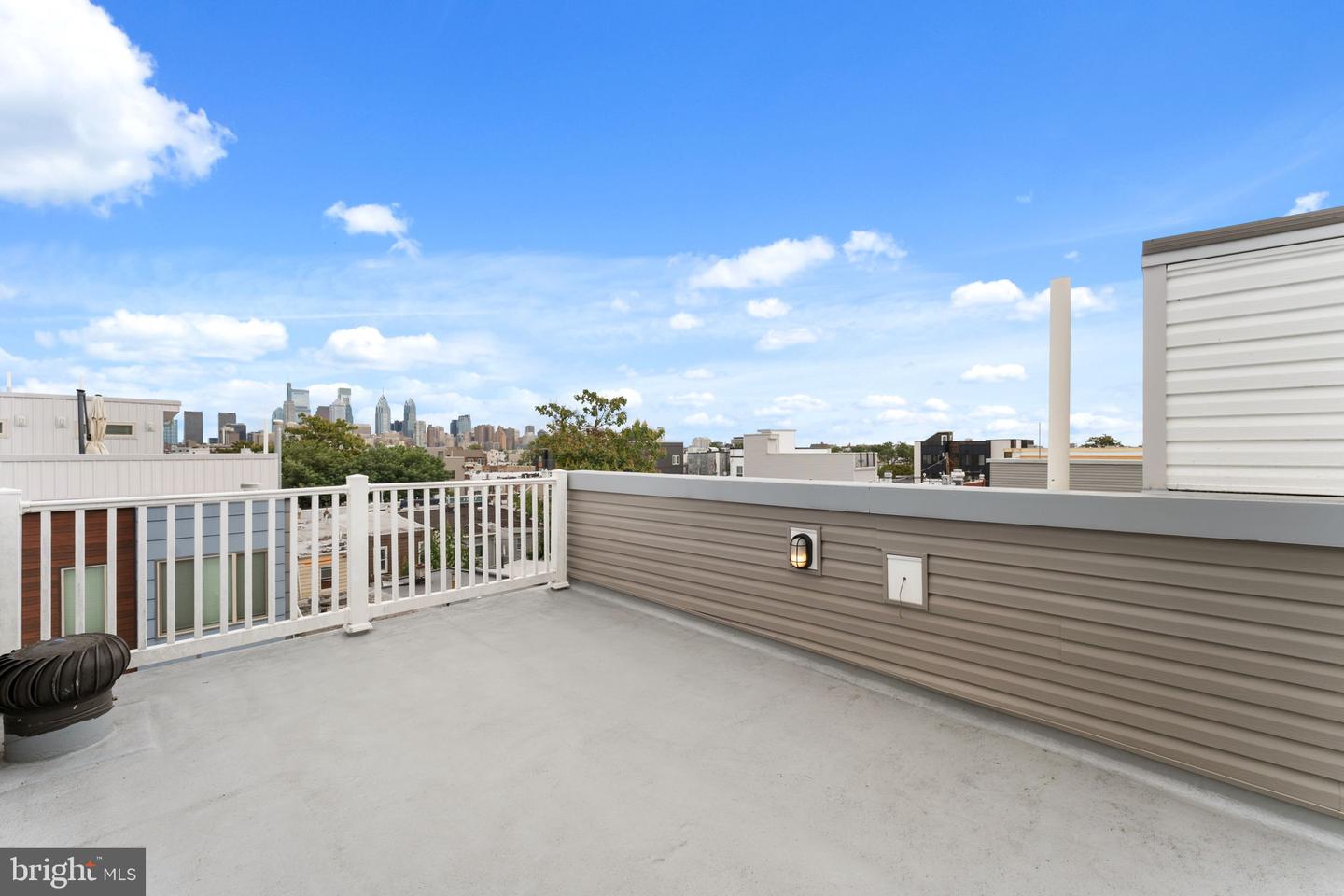 2226 Cross St Property Photo 35