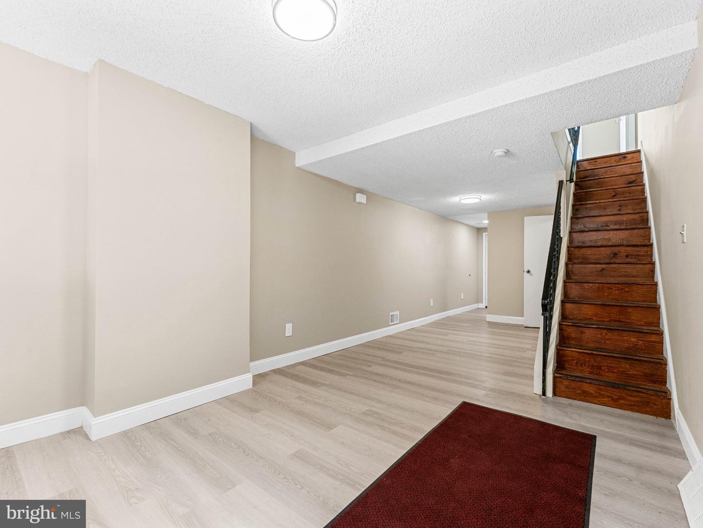 1519 W Thompson St Property Photo 2