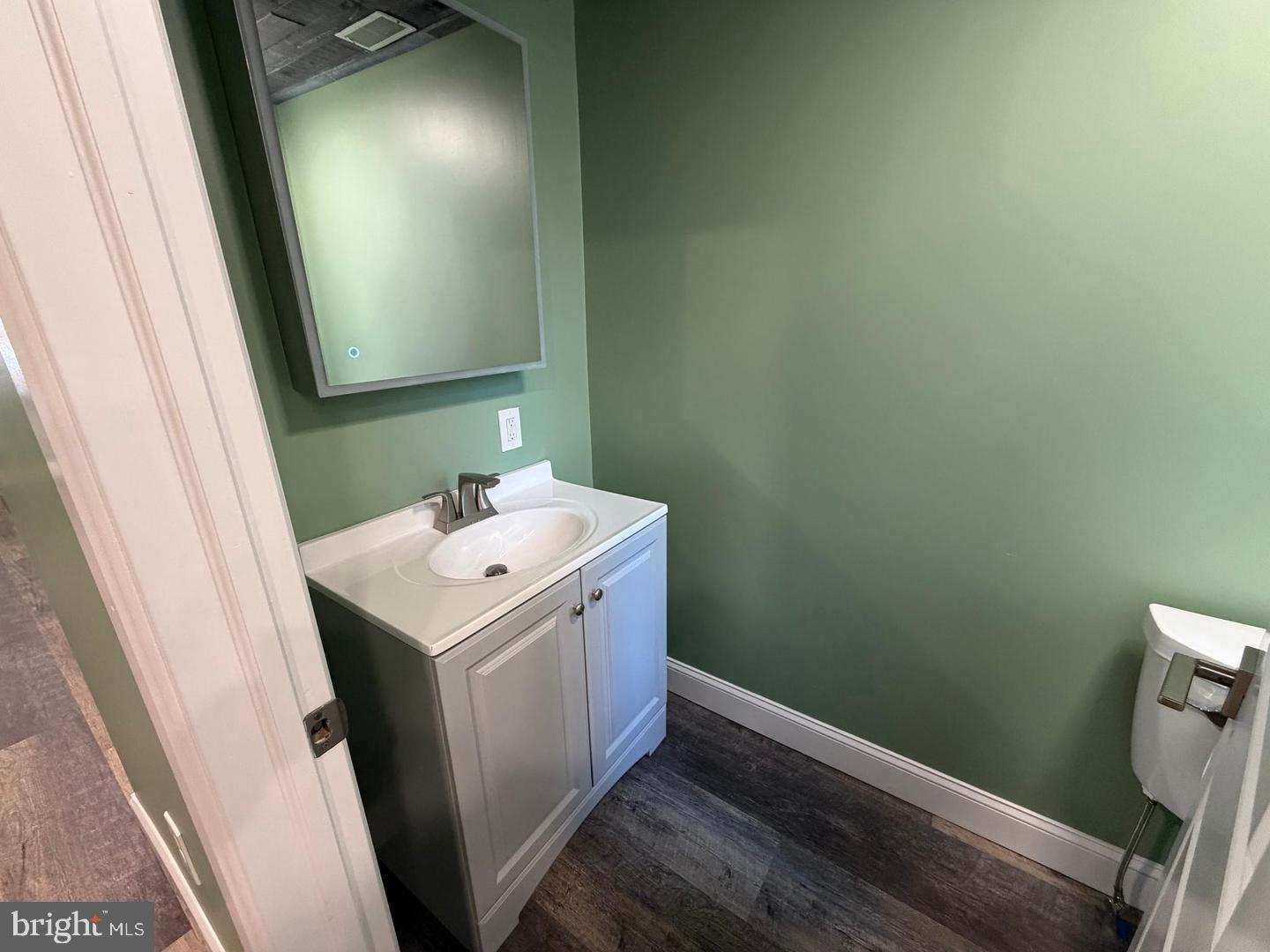 2643 N Mascher St Property Photo 8