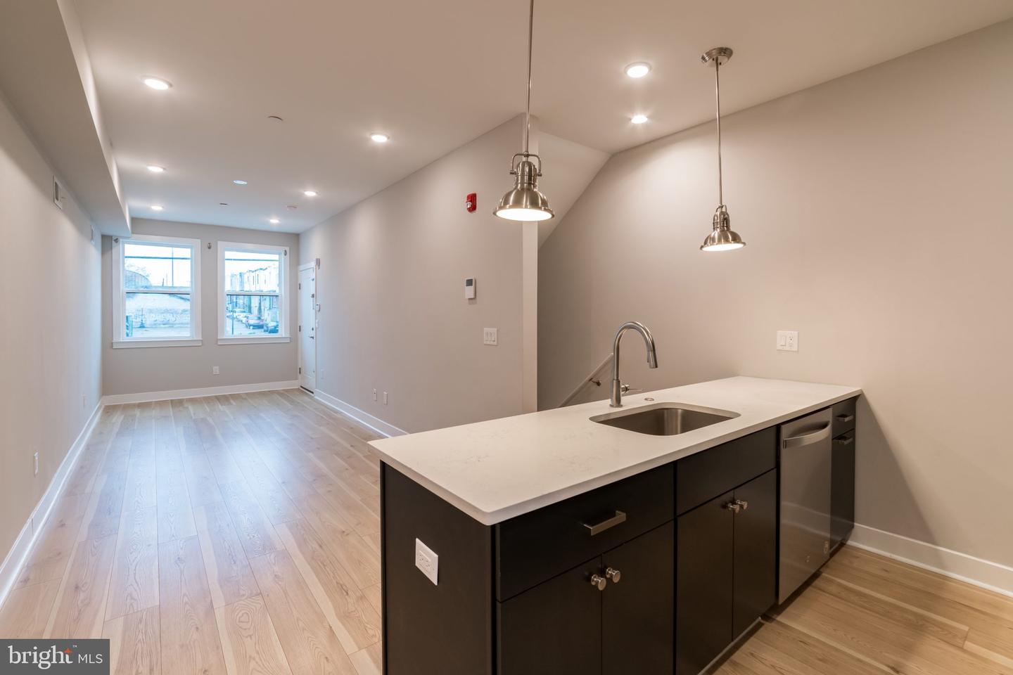 1020 S 53rd St #unit 1 Property Photo 2