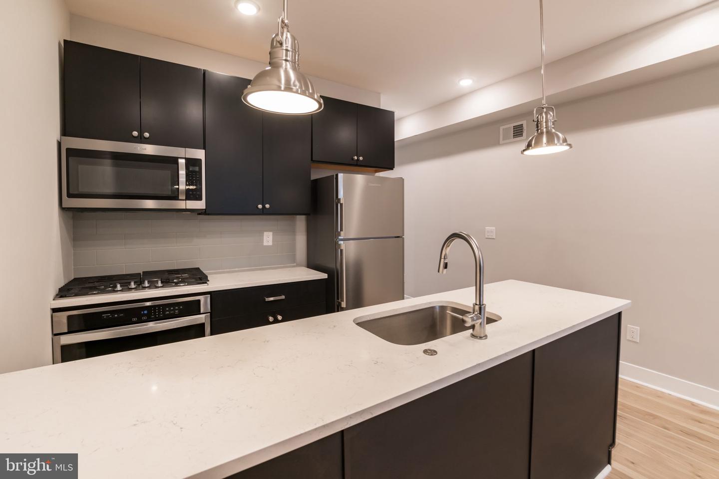 1020 S 53rd St #unit 1 Property Photo 4