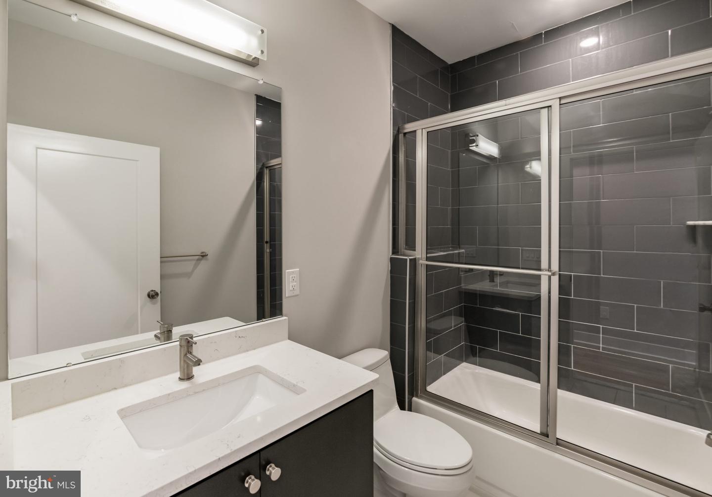 1020 S 53rd St #unit 1 Property Photo 8