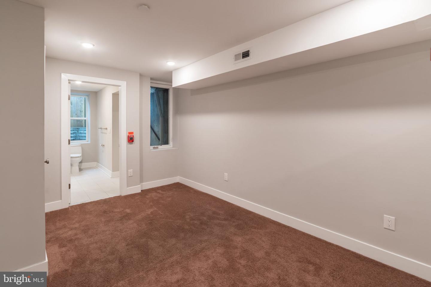 1020 S 53rd St #unit 1 Property Photo 15