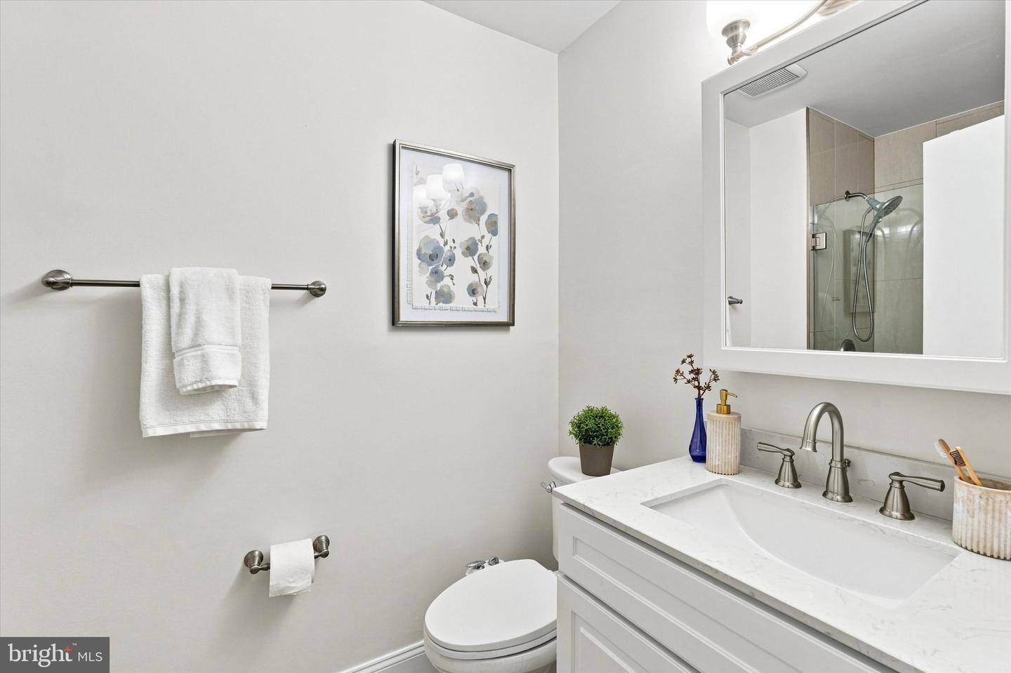 220 N 22nd St #b Property Photo 24