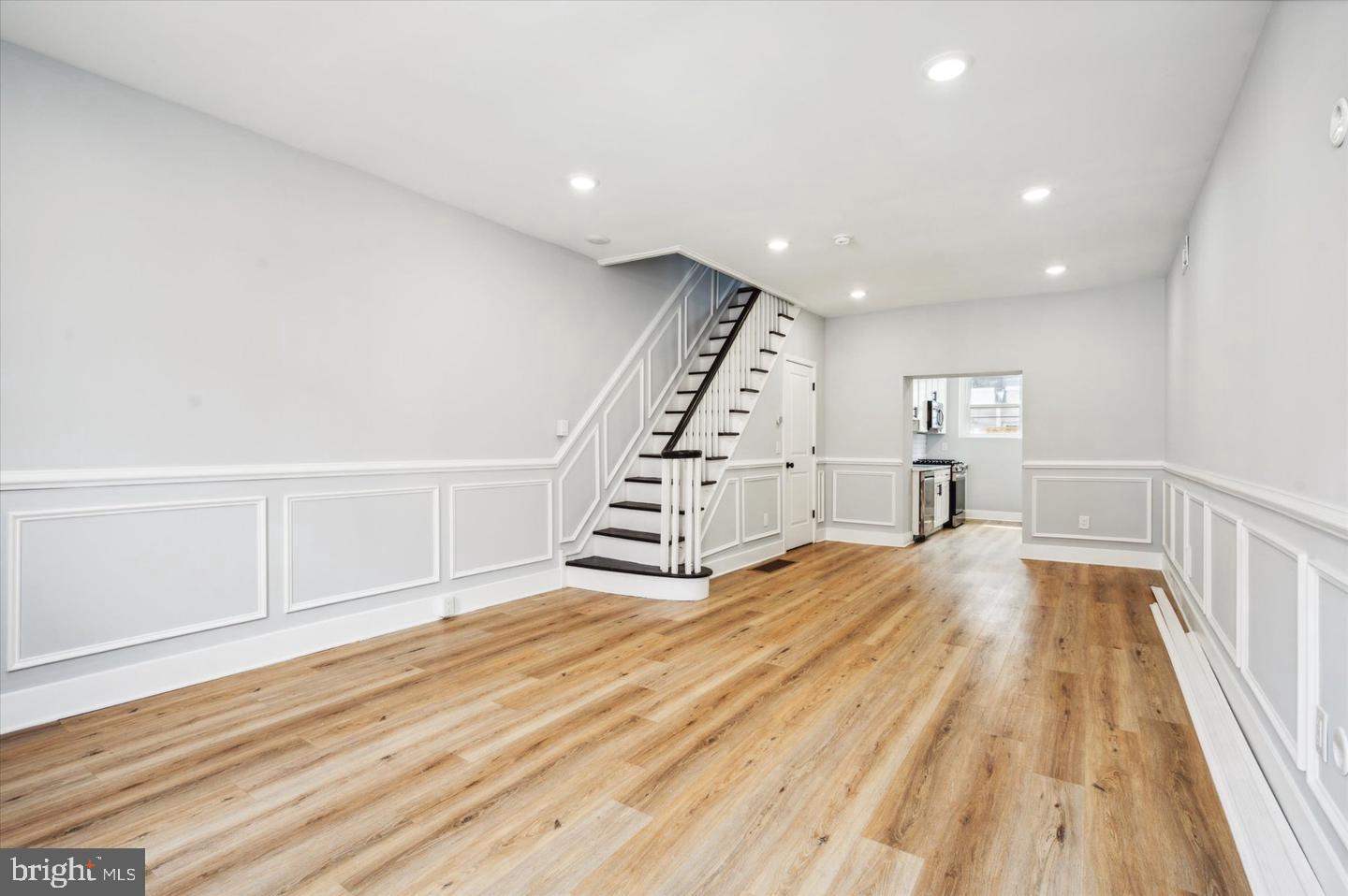 1714 Watkins St Property Photo 3